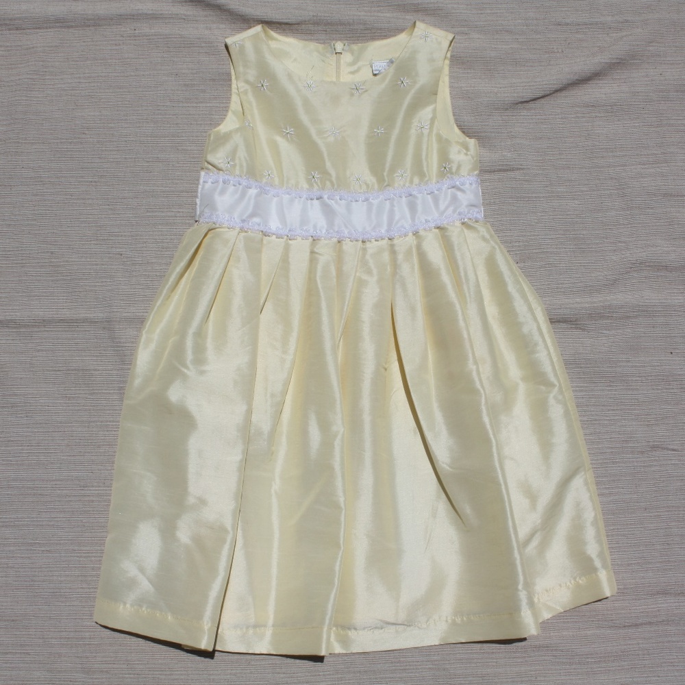 PERFECTLY DRESSED - Formal Buttercup Yellow Dress